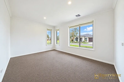 लिविंग रूम - 29 Praline Street, Manor Lakes, VIC 3024