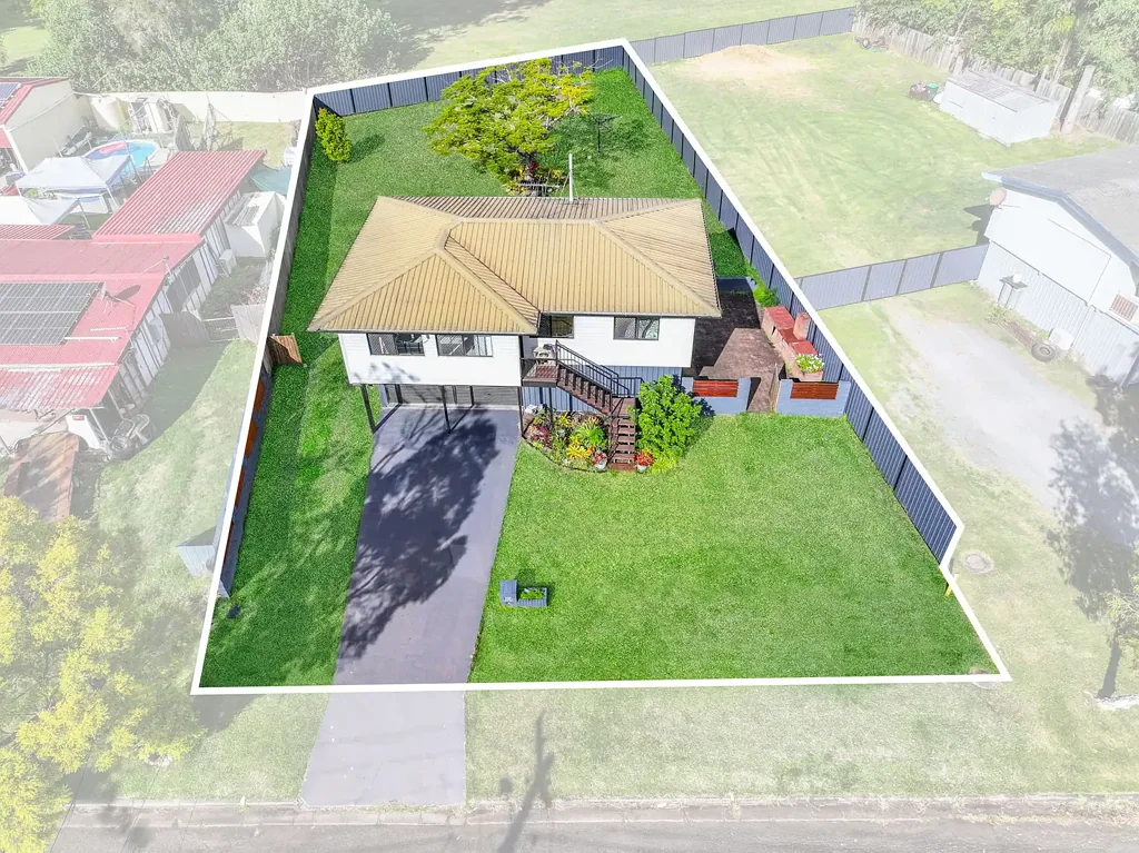 Redbank Plains 3Moenga Endless Potential on a Generous 861m² Block