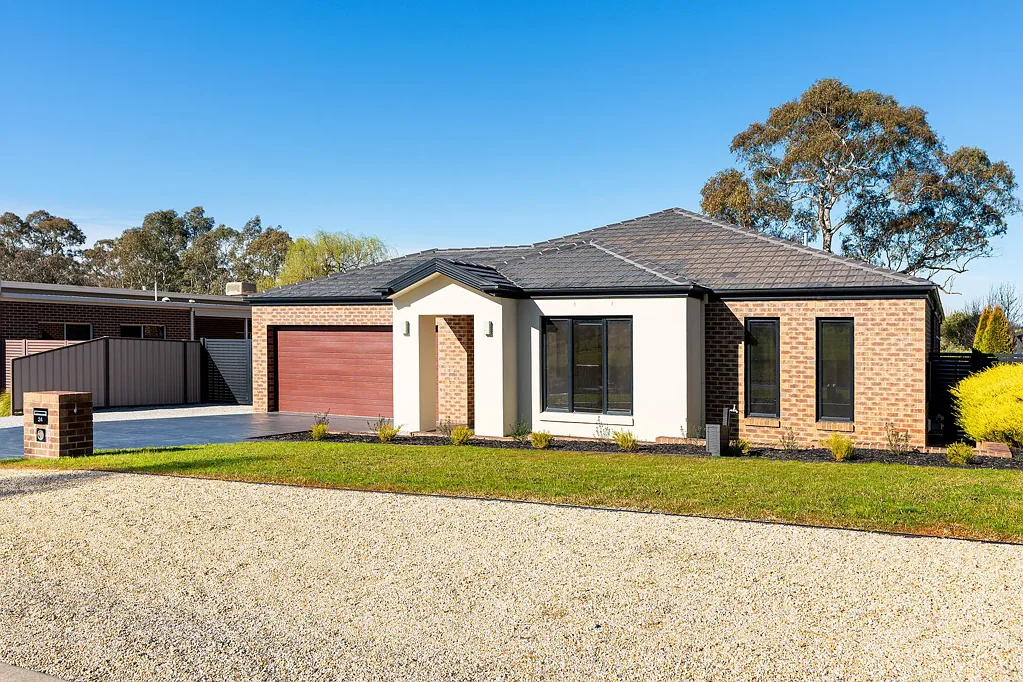 Castlemaine 4 Bedroom Immaculately Presented