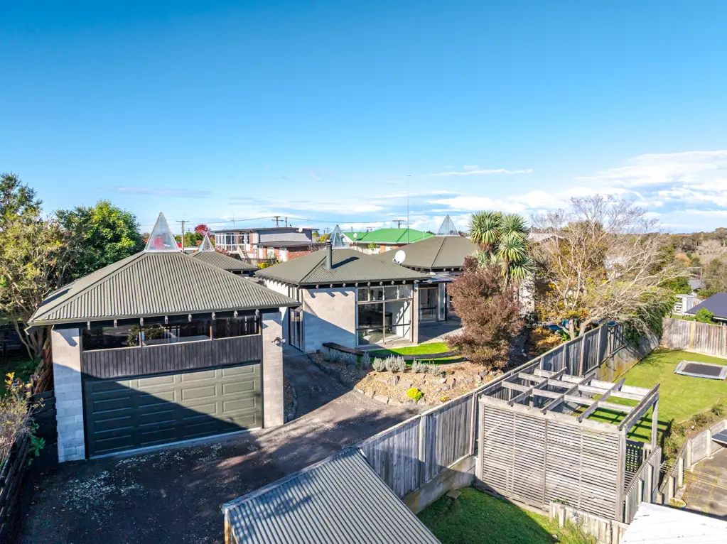 Glenwood 3 Bedroom Mid-Century Masterpiece