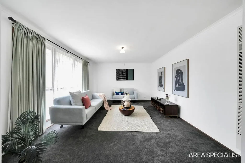 Kurunjang 3Habitaciones THE BRIEF: Prime Opportunity on 652m² – Spacious Family Home with Multiple Living Zones!