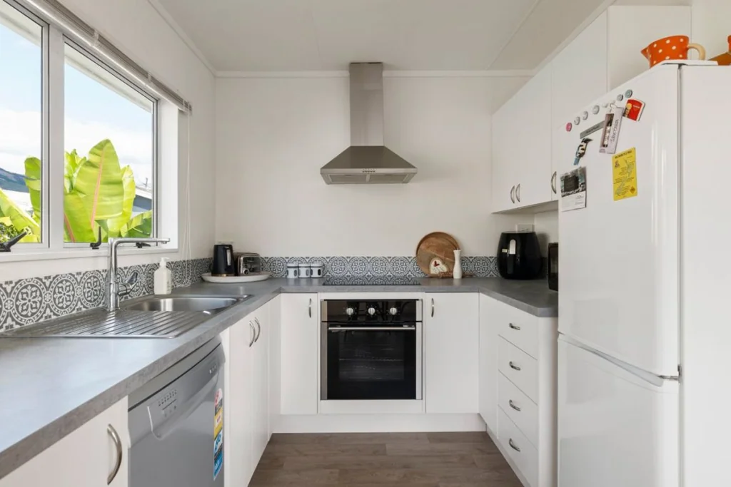 2/16 Parkers Road, Tahunanui, Nelson
