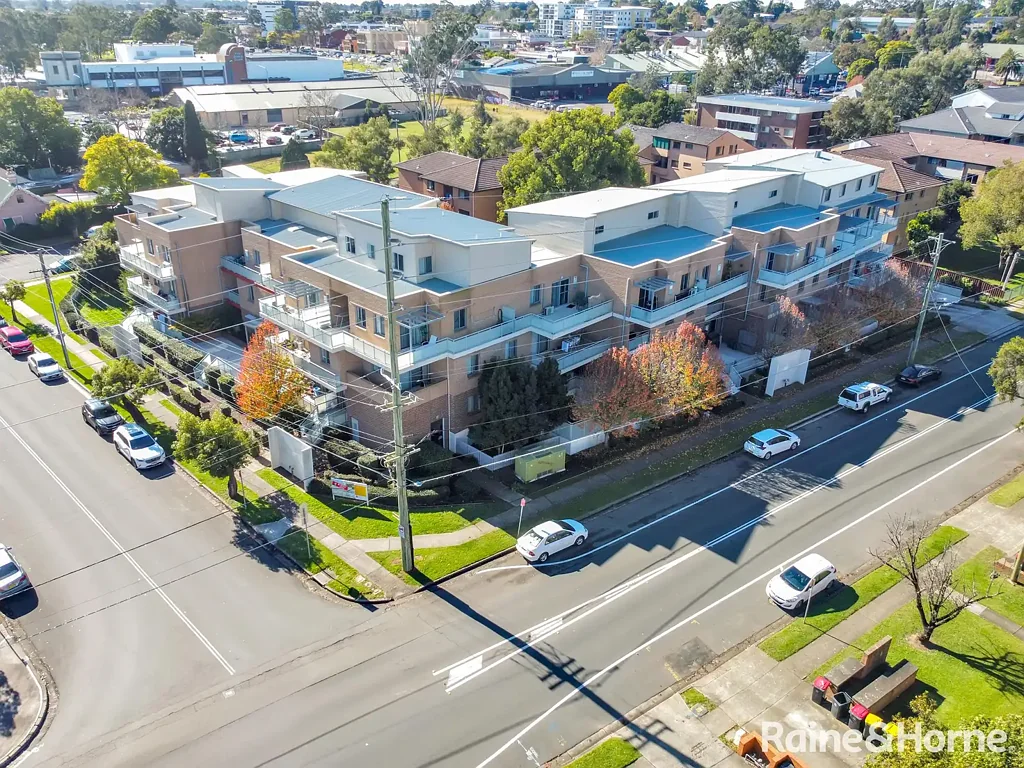 Two Bedroom Apartment In Convenient Location