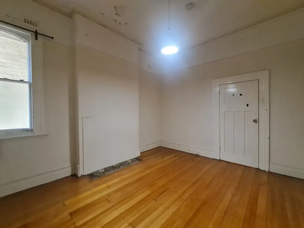 NEAT & TIDY STUDIO UNIT