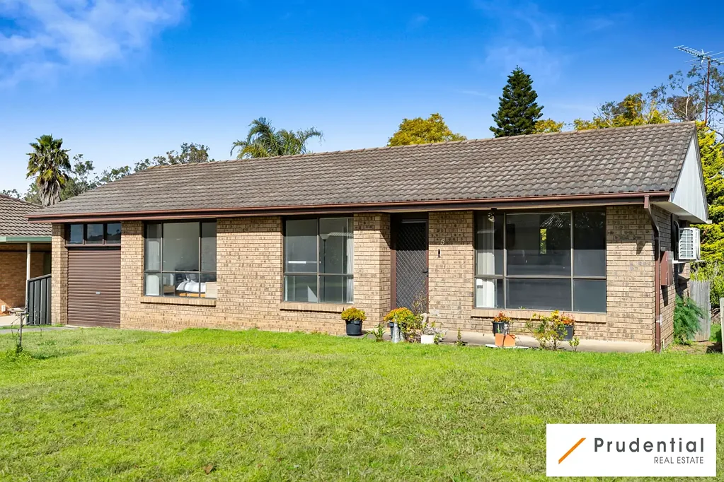 Glenfield 3 Bedroom Well-Maintained Home with Updated Interior