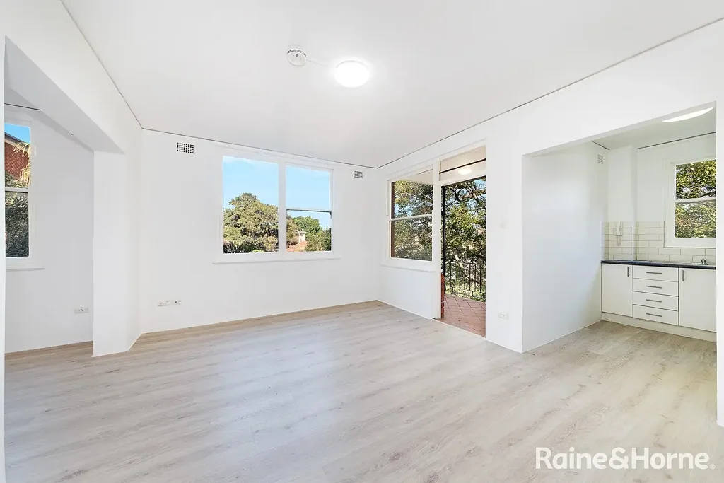 SUN FILLED TWO BEDROOM APARTMENT!