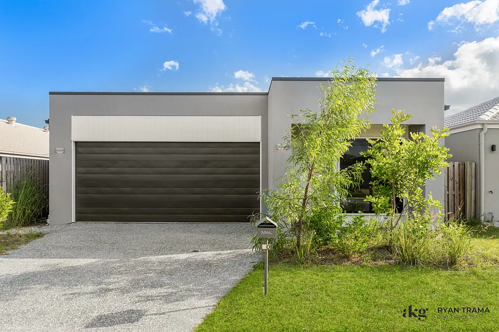 40 Barnyard Drive, Park Ridge, QLD 4125
