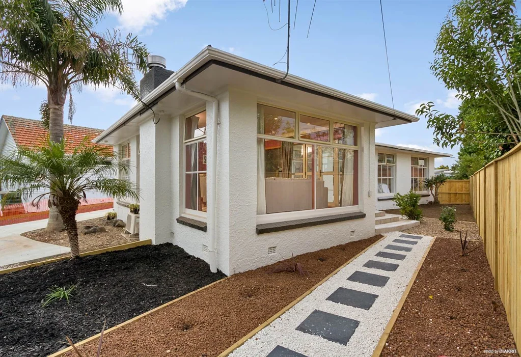 Charming Family Bungalow with Warm Character