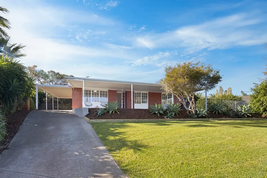 7 Kooraka Court, Hallett Cove, SA 5158