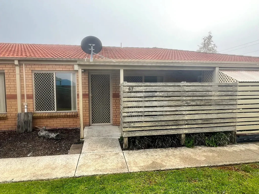 Low Maintenance 1 Bedroom Unit in Over 55s Village