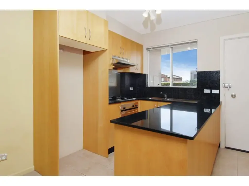 Modern One Bedroom with Security Car Space