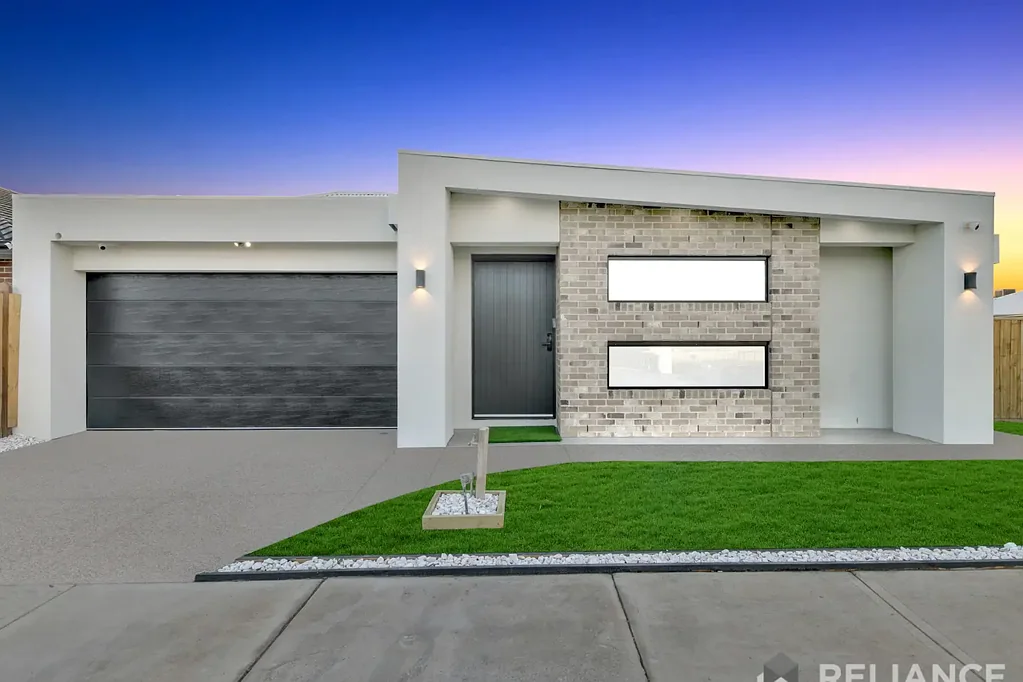 10 Rhapsody Road, Sunbury, VIC 3429