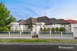 14 Hawthorn Grove, Mckinnon