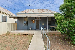 141 Orange Avenue, Mildura