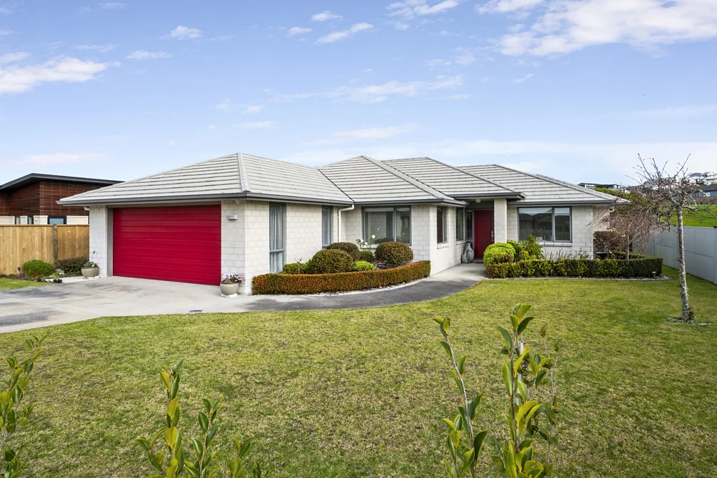 Omokoroa 4ਬੈੱਡਰੂਮ Elevated Family Haven with Superb Outdoor Living