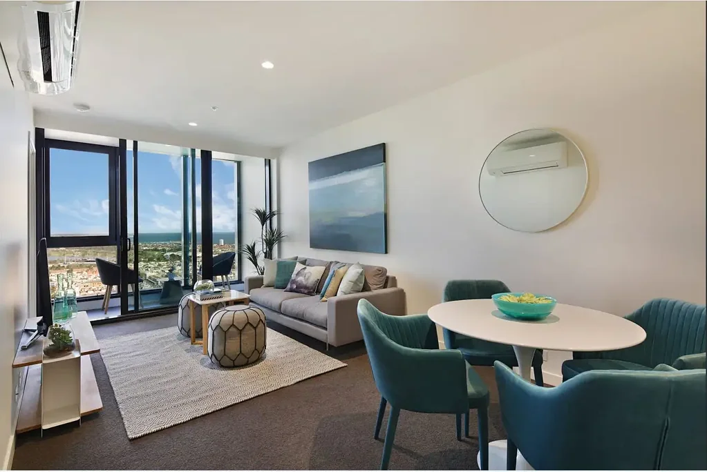 Unfurnished 2 bedroom 2 bathroom Apartment available