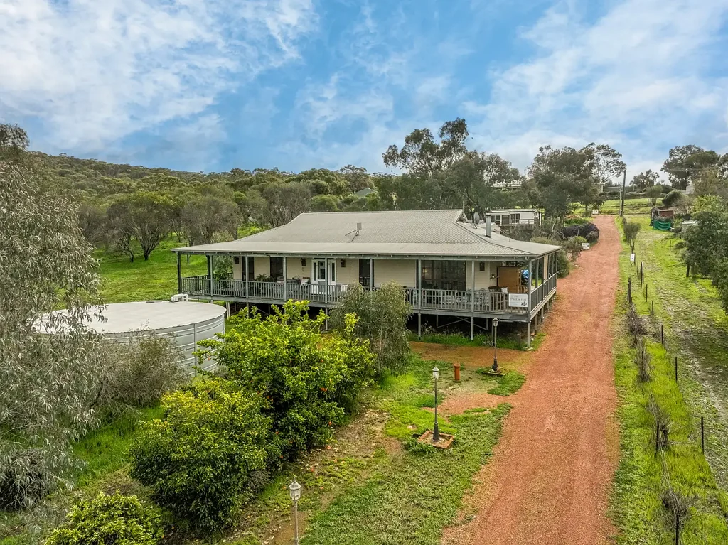 Toodyay 3ਬੈੱਡਰੂਮ Character & Comfort on an Acre!