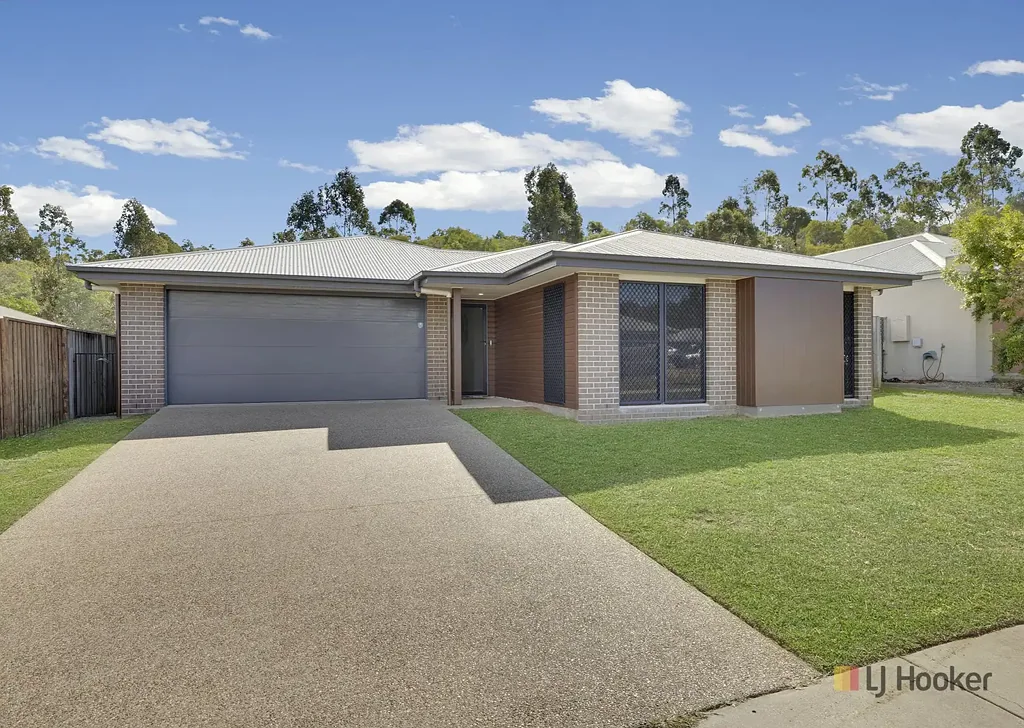 Boyne Island 4침실 Exquisite Family Living Awaits: Spacious Home in Riverstone Rise Estate