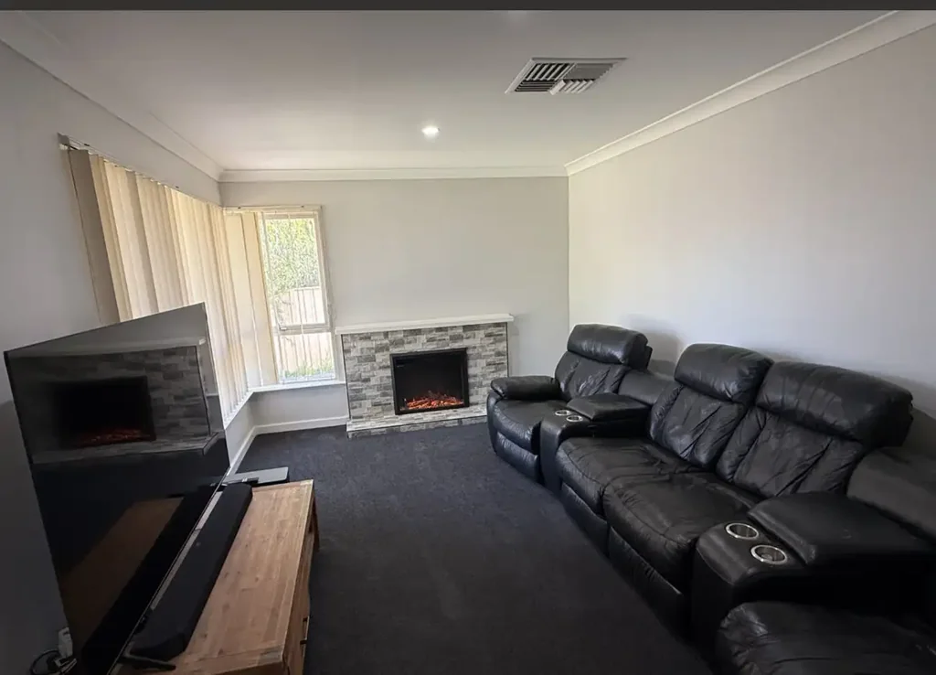 Forrestfield 4房  WAIT to be IMPRESSED.   MAGNIFICENT LIGHT BRIGHT & SPACIOUS 4 BED 1 BATH PLUS STUDY, RUMPUSROOM OR STUDIO STUNNING PRESENTATION
