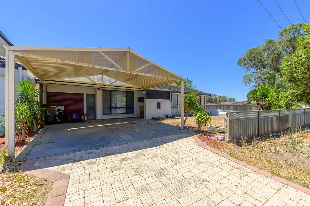 7 Mayflower Crescent, Craigie, WA 6025