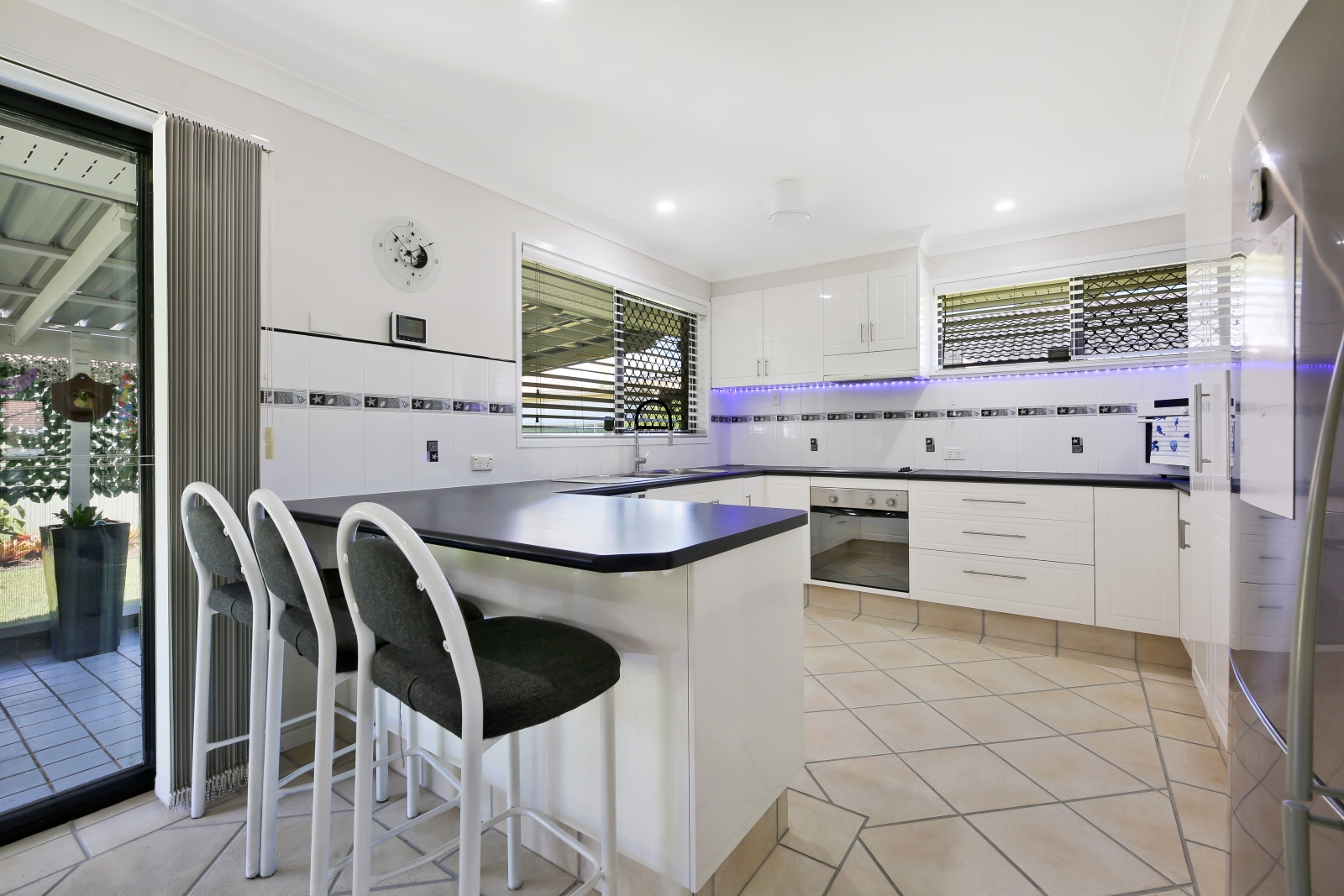 13 DUNLIN DR, BURLEIGH WATERS QLD 4220, 0 ห้องนอน, 0 ห้องน้ำ, House