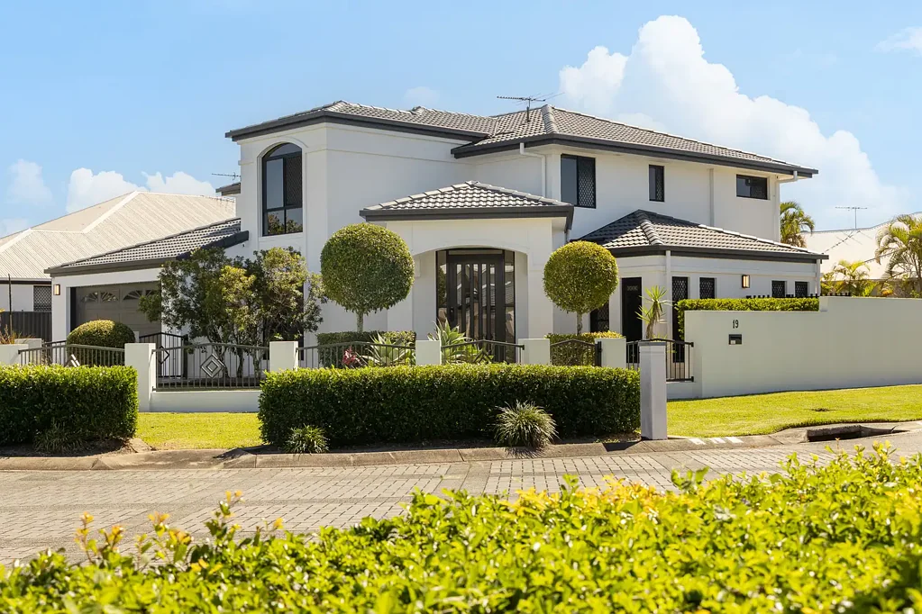 Newport 5Phòng ngủ Room to Grow, Space to Breathe – Family Coastal Living at Its Best