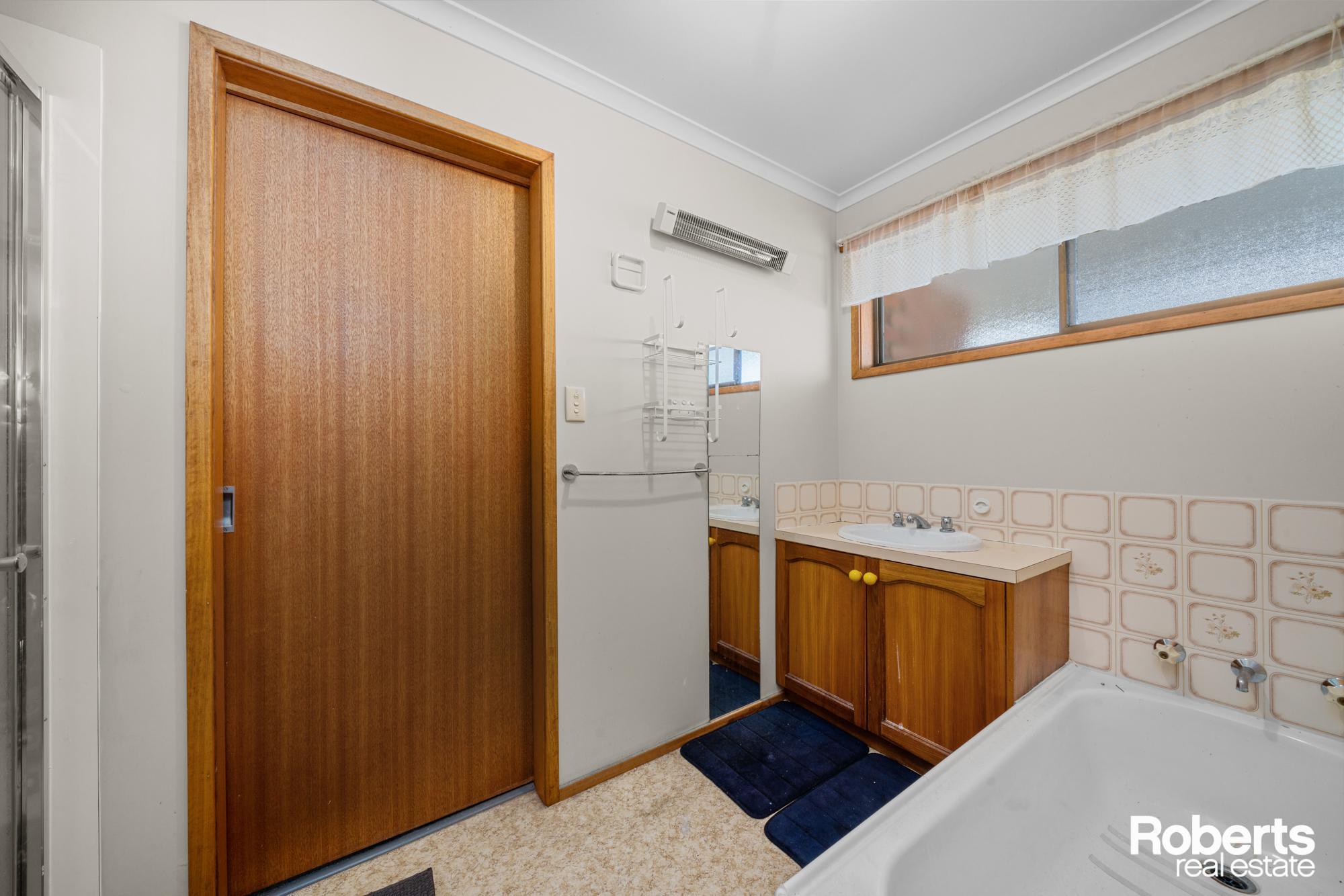 UNIT 1 63 BRENT ST, GLENORCHY TAS 7010, 0 Kuwarto, 0 Banyo, House