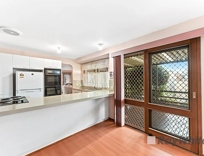 2 Falkiner Crescent, Dandenong, South East Melbourne, 3 ห้องนอน, 2 ห้องน้ำ, House
