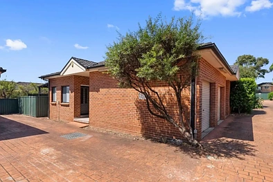 South Wentworthville 2房 小型社区宁静  两居室单层砖砌  现代厨房石材台面  私密低维护庭院  步行可达交通学校 SINGLE LEVEL BRICK VILLA HOME - OPEN TO VIEW SAT 16/05/2026 @ 1-1.30PM