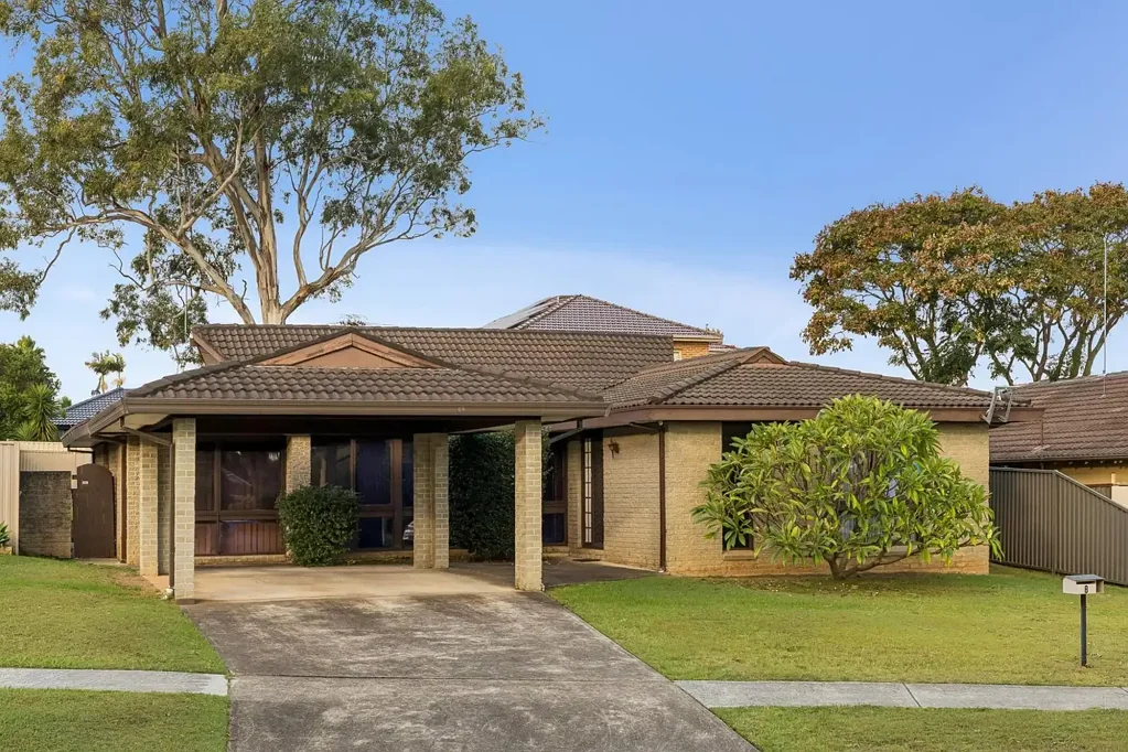 8 Renton Avenue, Moorebank, NSW 2170