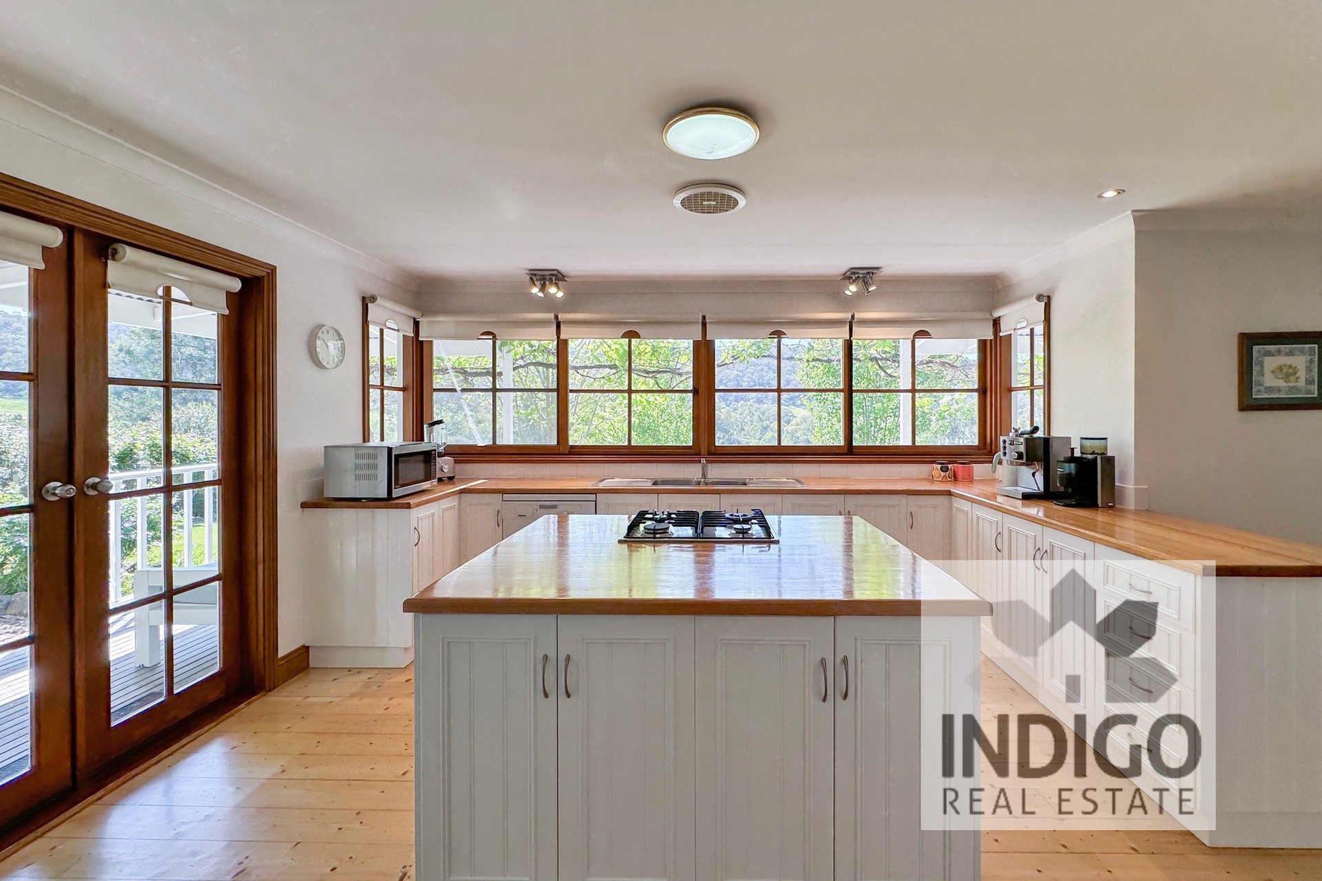 84 SUGARLOAF LANE, BEECHWORTH VIC 3747, 0房, 0浴, House