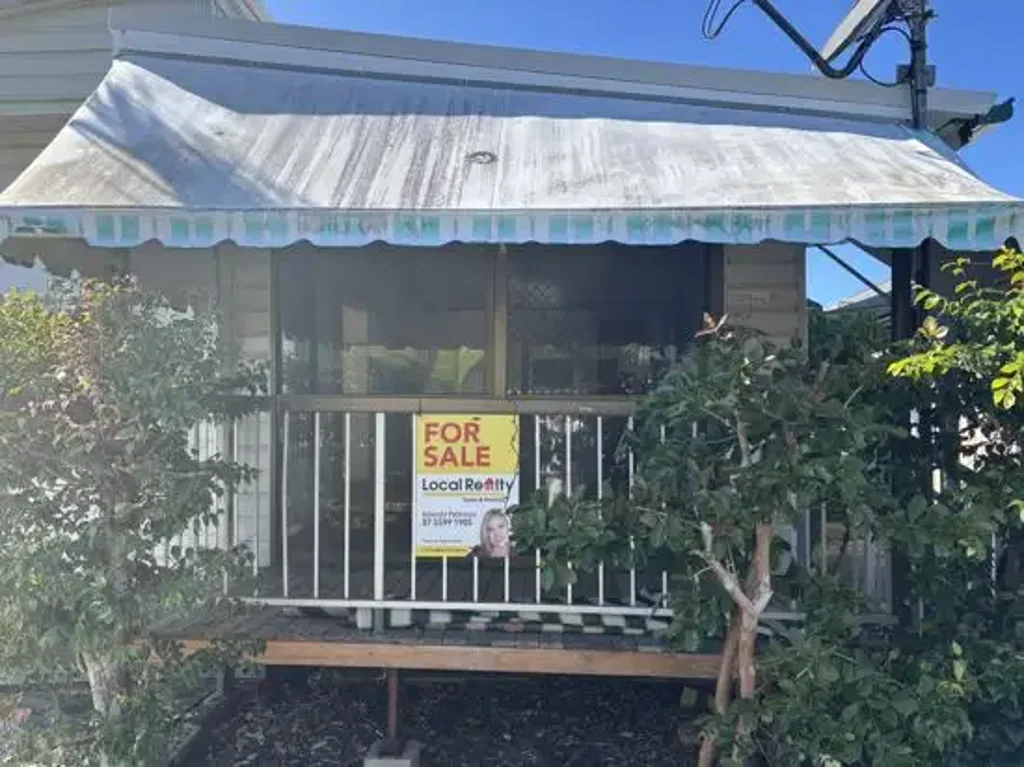 Chinderah 2 Bedroom Absolute Renovator or Rebuild