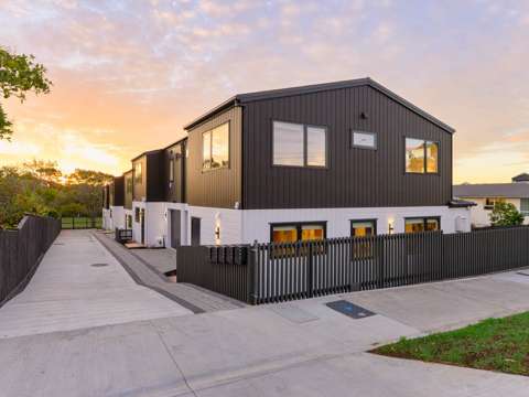 Blockhouse Bay 3房  Stunning New Homes – A Must See!