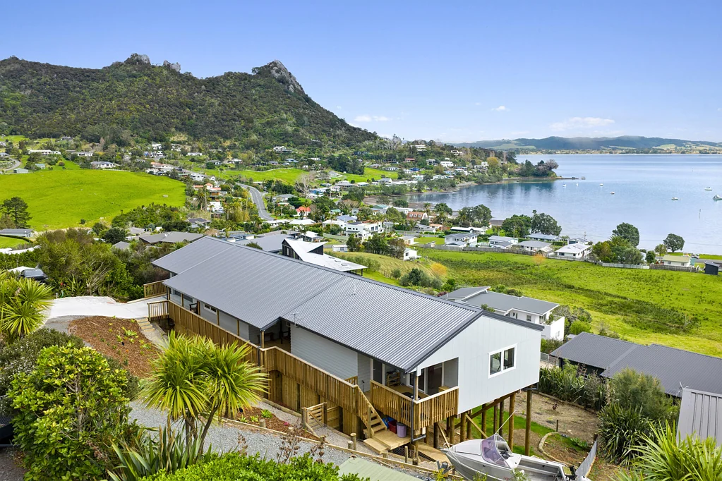 Whangarei Heads 3房  COASTAL LUXURY MEETS MODERN LIVING