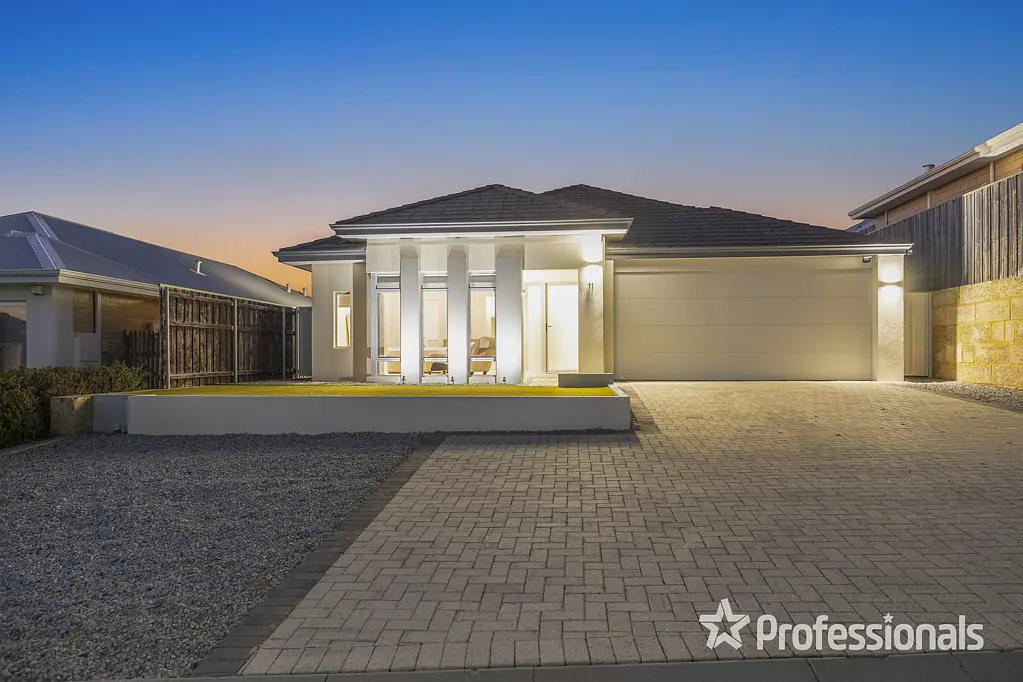 11 Spiral Flag Road, Yanchep, WA 6035