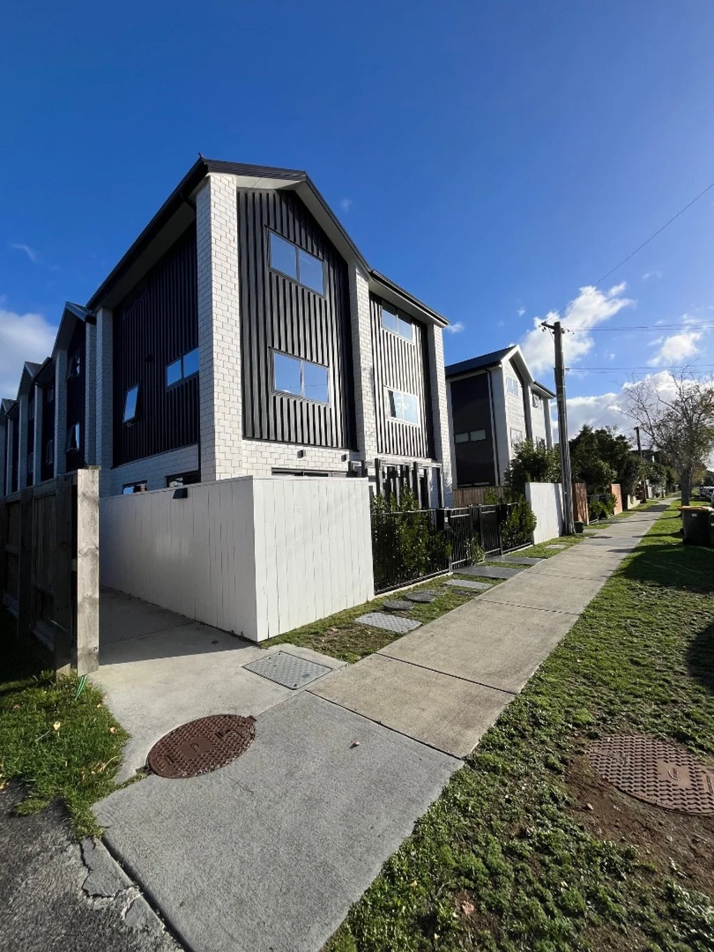 2 Bedroom 2 Bathroom townhouse