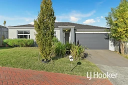 17 McClenaghan Place, Pakenham