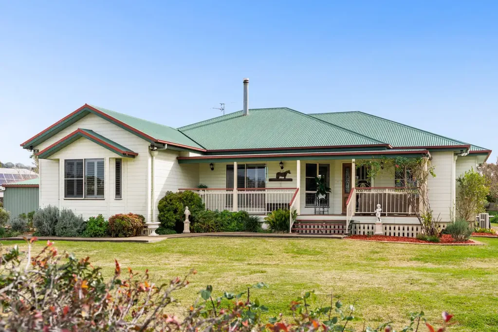 2 Andrews Court, Hodgson Vale, QLD 4352