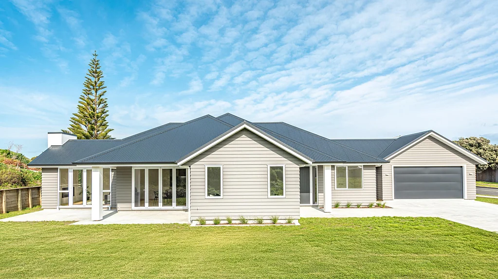 Castlecliff 4Moenga Surf, sun and easy coastal living 