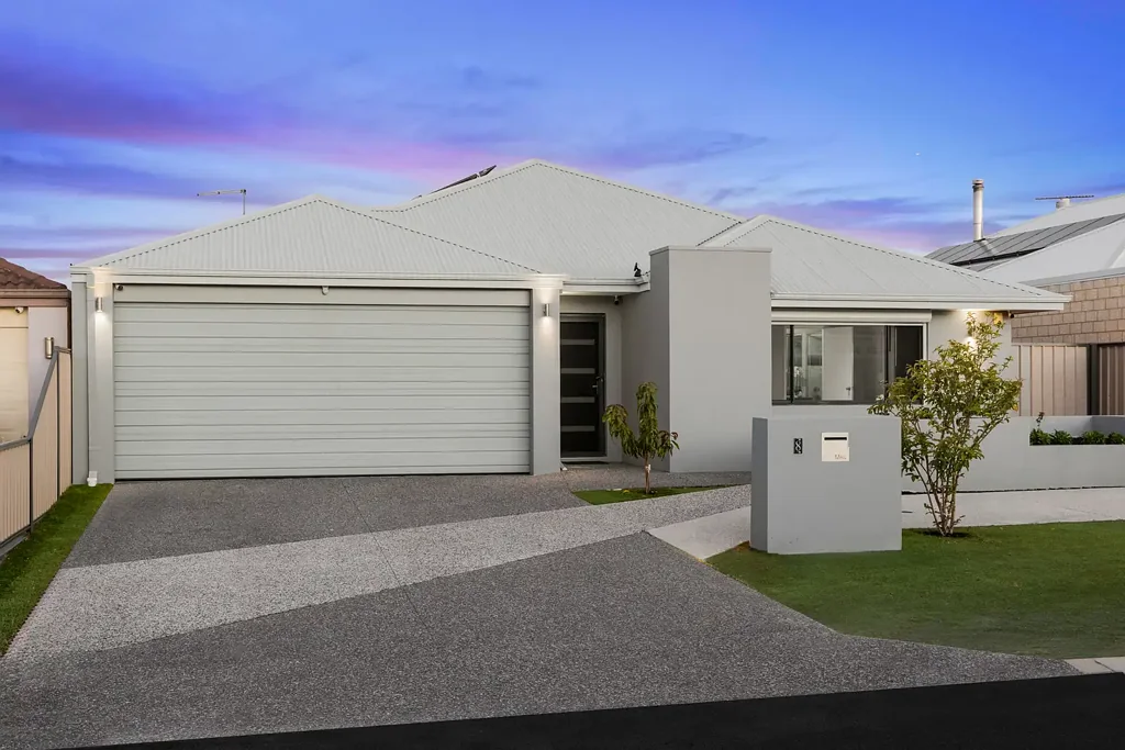8 Loseto Link, Piara Waters, WA 6112