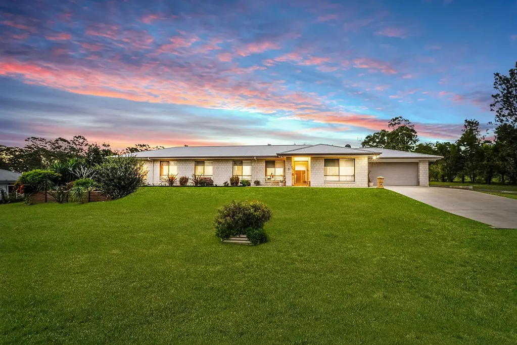 Lawrence 4Phòng ngủ The Ultimate Lifestyle Package – Family Home, Huge Shed & Endless Possibilities