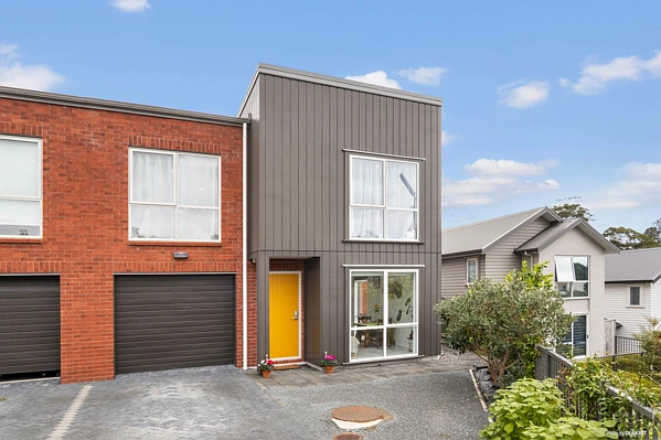 11 Orowaru Avenue, Massey, Waitakere City