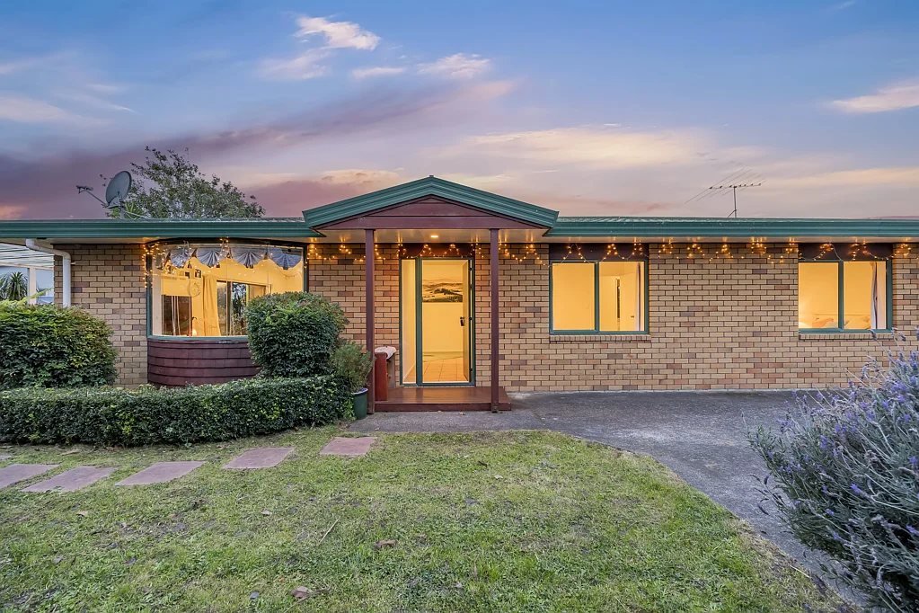 14 Swanson Oaks, Swanson, Waitakere City, Auckland