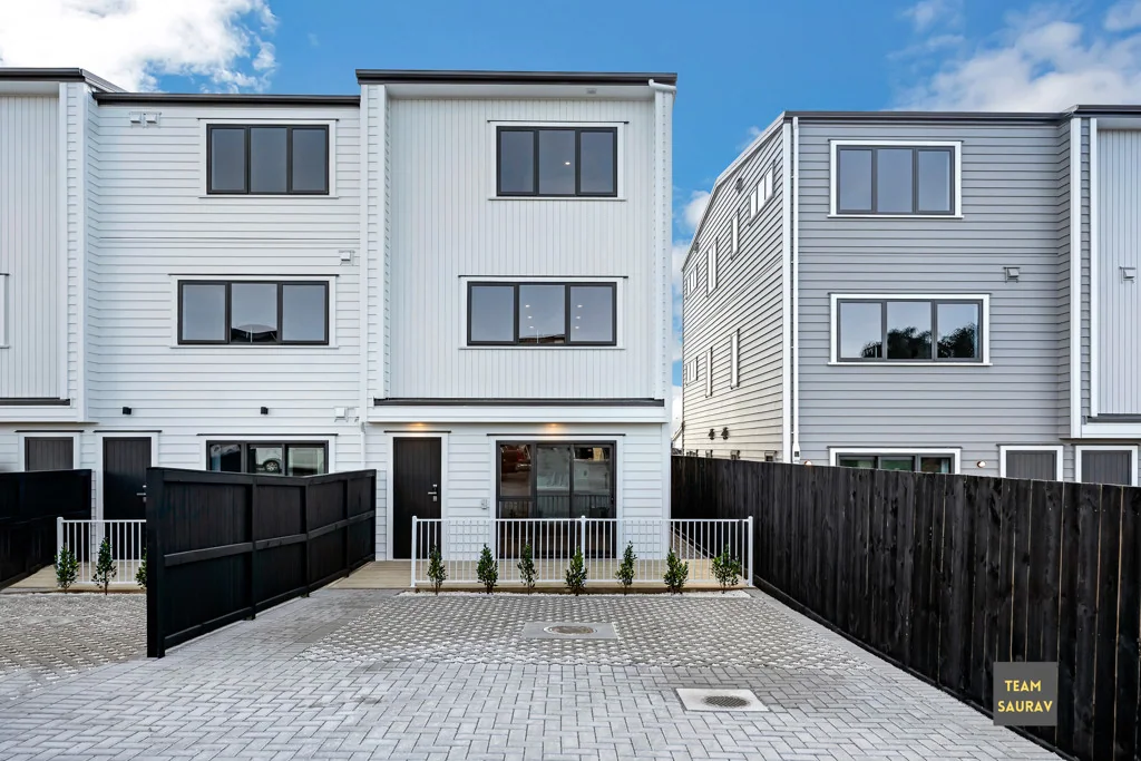 Karaka 4房  Modern Karaka Living + Rental Potential