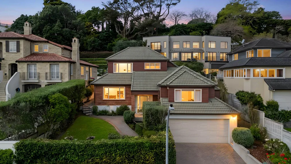 Glendowie 3房  Exclusive Address – Outstanding Views