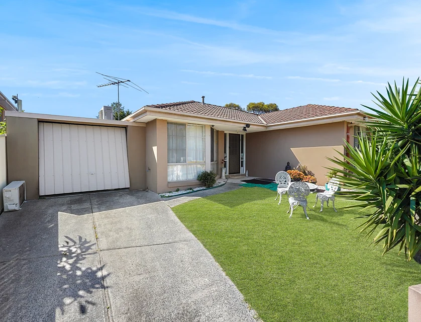 1/12 General Joshua Drive, Hampton Park, VIC 3976, 2房, 1浴, Unit