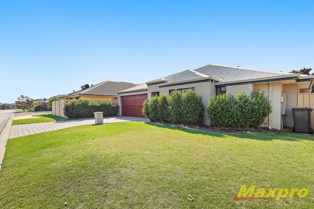 3 Bedroom 2 Bathroom home modern home