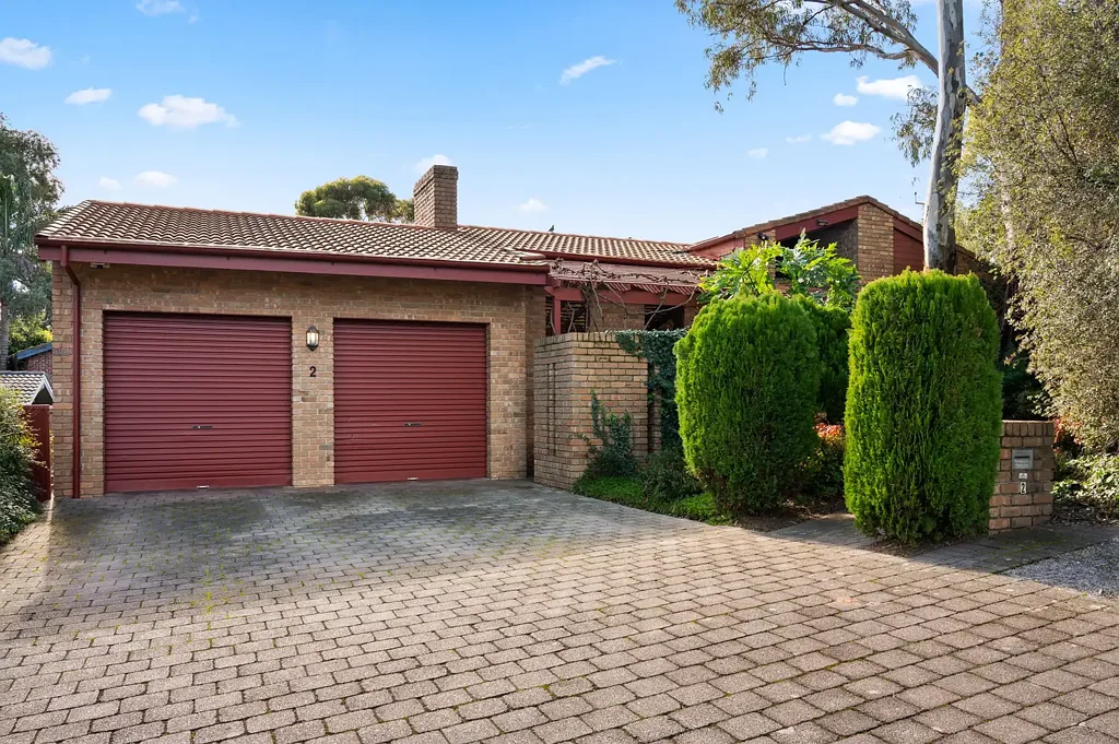 Flagstaff Hill 3chambre Welcome to Character, Space and Seamless Family Living