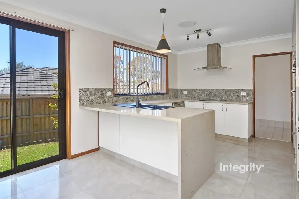 Bomaderry 3ਬੈੱਡਰੂਮ the ideal home or investment