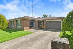 4 Webbcona Parade, Wendouree